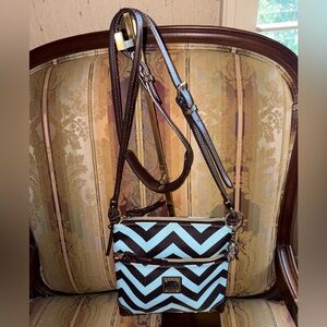 Dooney & Bourke Chevron Crossbody EUC